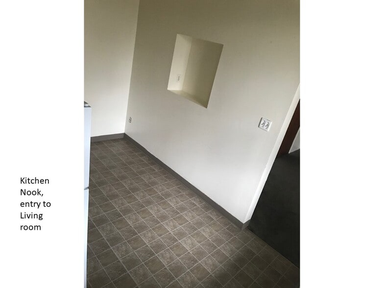 kitchen nook - 419 N 2nd St
