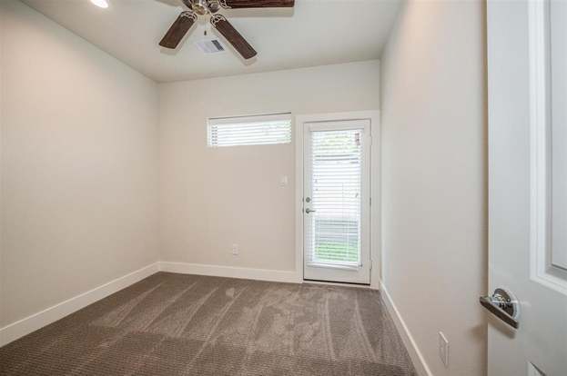 Building Photo - 1106 Olivier Ln