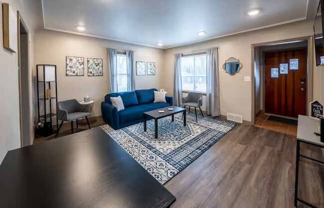 Building Photo - 2208 S Covell Ave