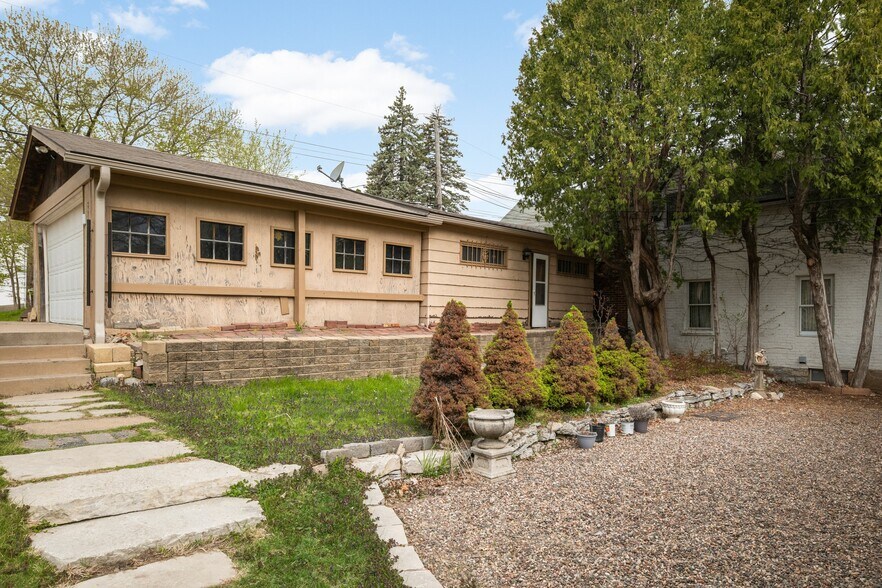 Building Photo - 895 Humboldt Ave