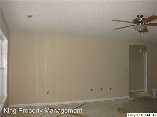 Building Photo - 3 br, 2 bath House - 7 Carnoustie Place