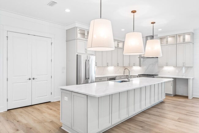 Building Photo - 101 Pollard Cv E