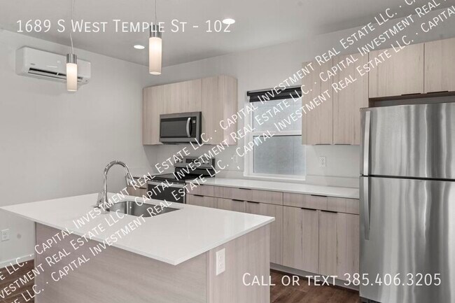 Building Photo - 1689 S W Temple St