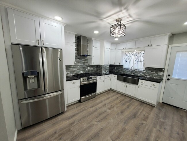 Building Photo - 280 Linden Ave