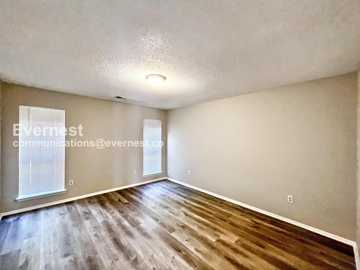 Building Photo - 7594 Iris Dr