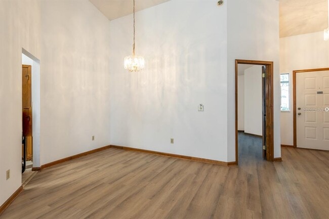 Building Photo - 14180 Hampton Falls Dr N