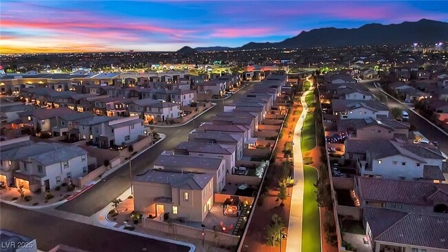 Building Photo - 8907 Roadrunner Ravine St