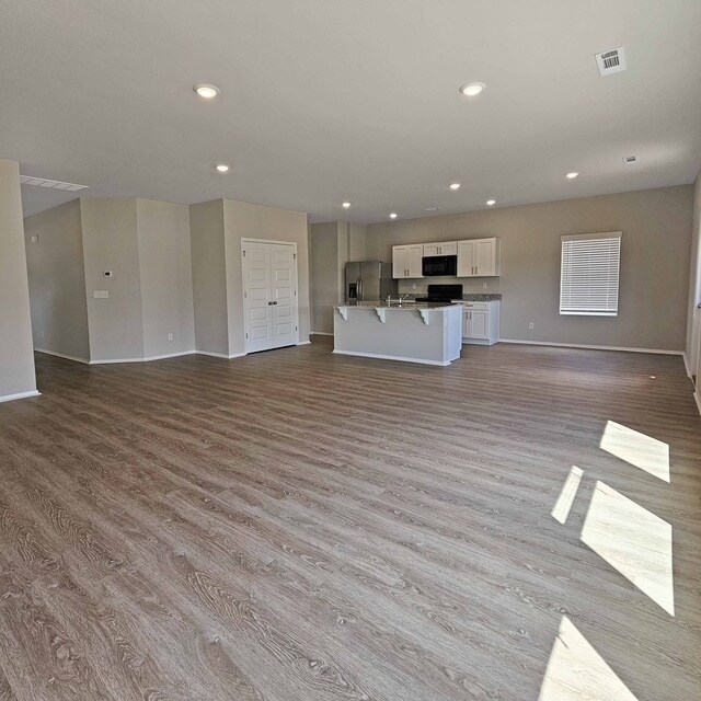 Building Photo - 6800 Devotion Ave