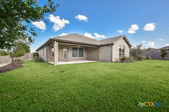 Building Photo - 1802 Rustic Manor Dr