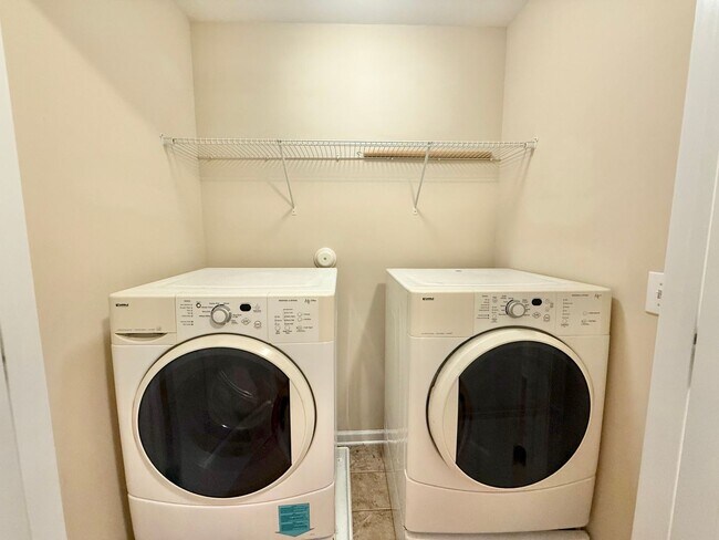 Building Photo - **OFFERING WAIVED APPLICATION FEES & $150 ...