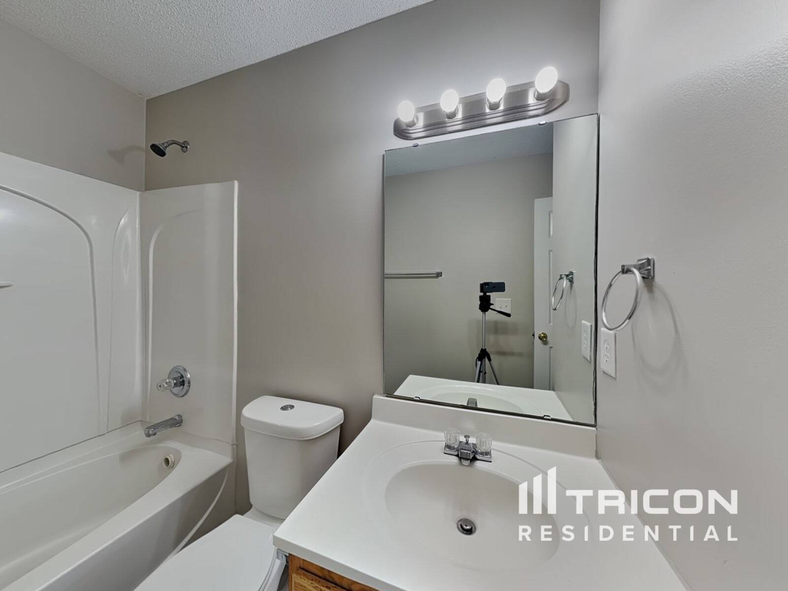 Building Photo - 3606 Willano Way