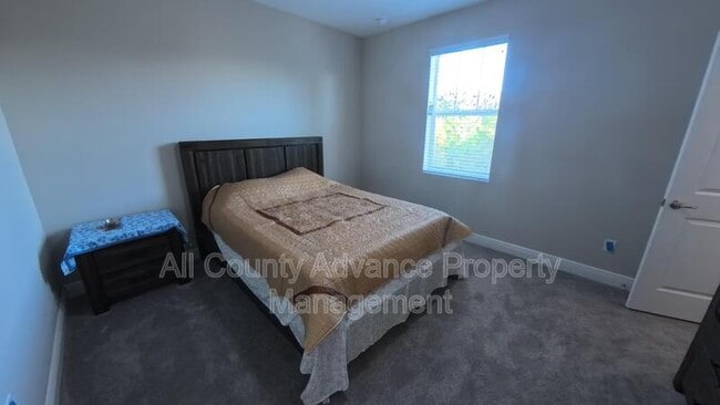 Building Photo - 2268 Spring Lake Ct