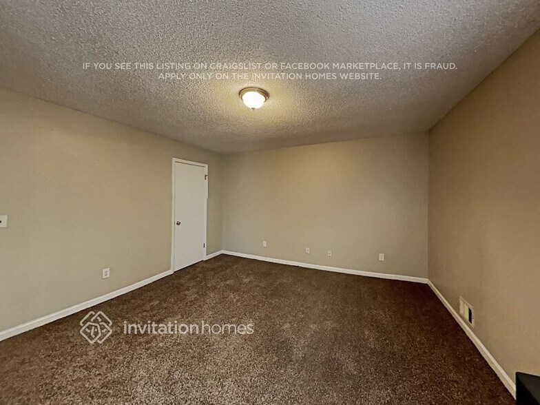 Building Photo - 360 Davis Mill Dr