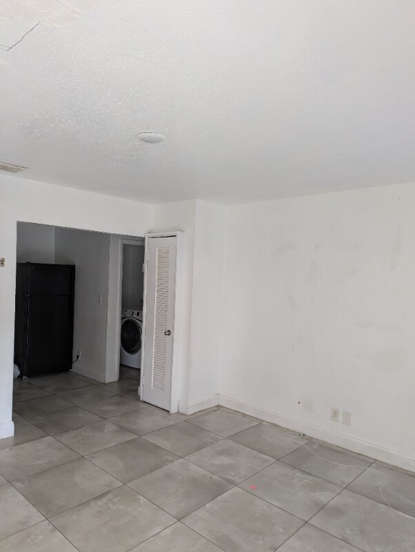 Building Photo - 741 NW 3rd Ave