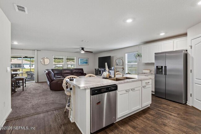 Building Photo - 14 Jarama Cir