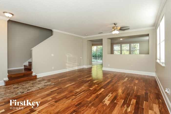 Building Photo - 12156 Pebble Point Dr E
