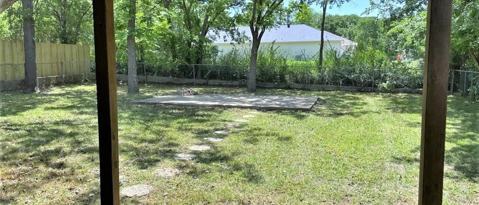 Building Photo - 720 Chisholm Trail