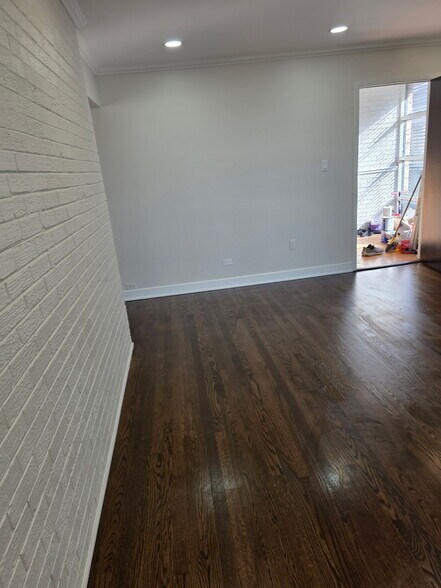 Building Photo - 2431 N 76th Ct