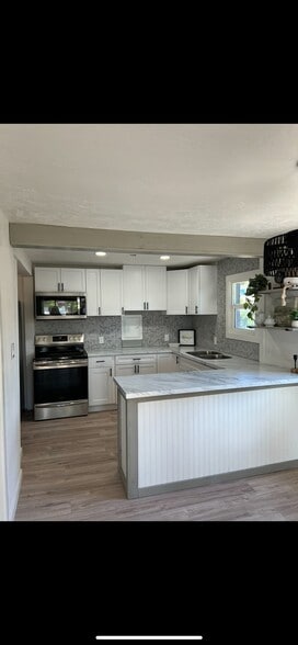 Building Photo - 1511 N 18th Ave