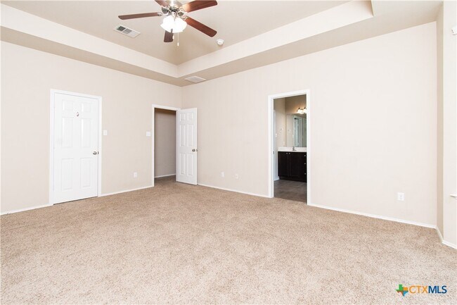 Building Photo - 7010 Cokui Dr