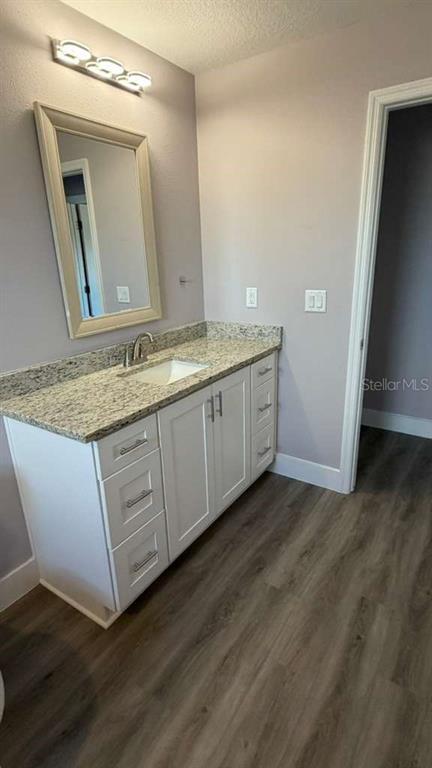 Building Photo - 6805 Heavitree Dr