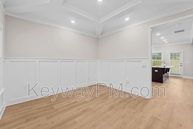 Building Photo - 563 Yuma Ln