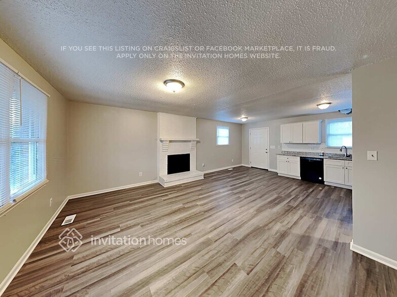 Building Photo - 208 Ferncliff Dr