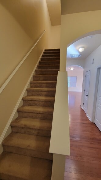 Building Photo - 6824 Creft Circle