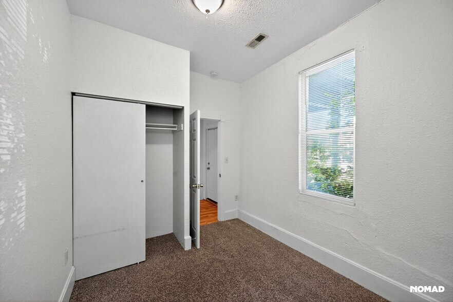 Building Photo - 2500 Eaton St