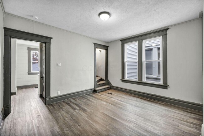 Building Photo - 365 S Eureka Ave