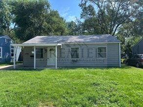 Building Photo - 2709 Highland Dr