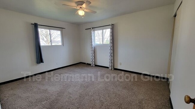 Building Photo - 4204 Beauty Ln