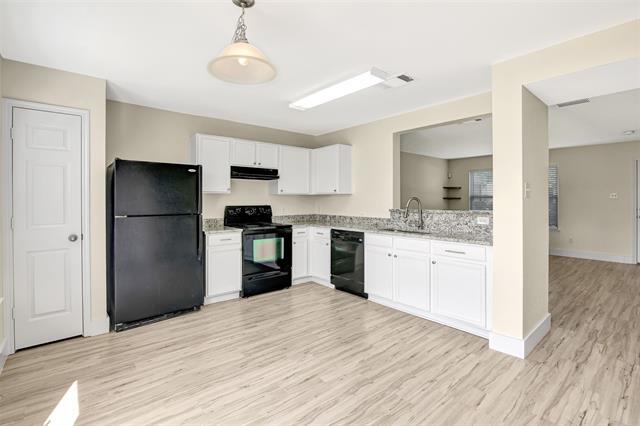Building Photo - 7009 Wind Row Dr