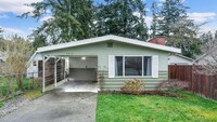 Building Photo - 6014 East Dr