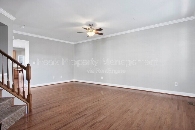 Building Photo - 3823 Maher Manor