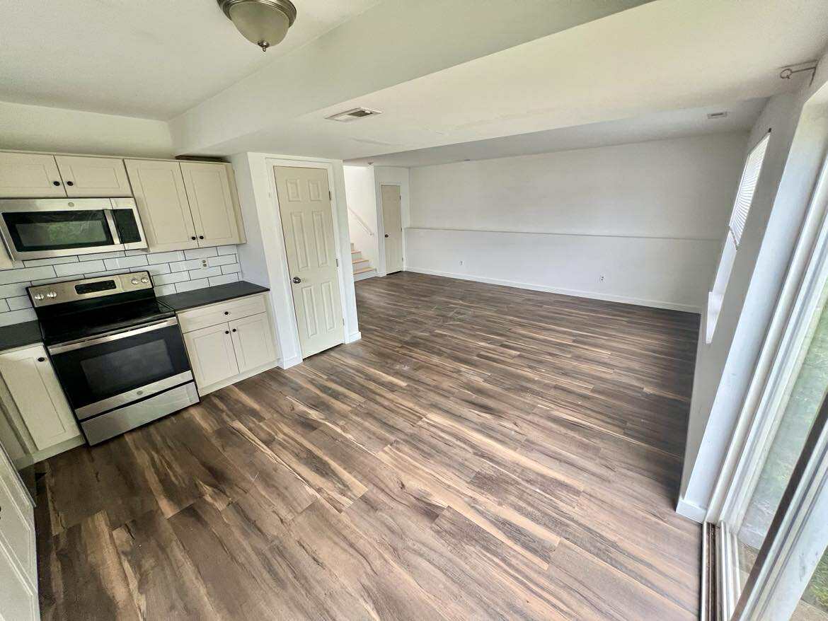 Building Photo - 419 Ramblewood Way