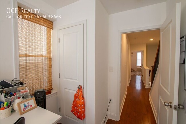 Building Photo - 1230 S 24th St