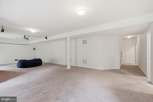 Building Photo - 10615 Quaking Aspen Way