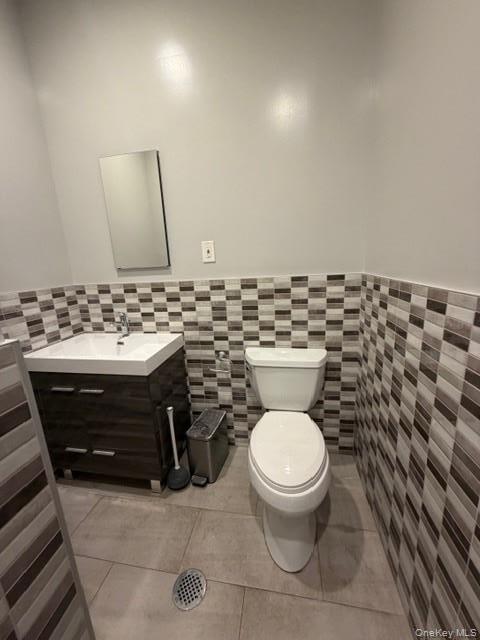 Building Photo - 110-42-110-15 15th Ave