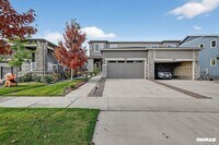 Building Photo - 8967 Red Bud St