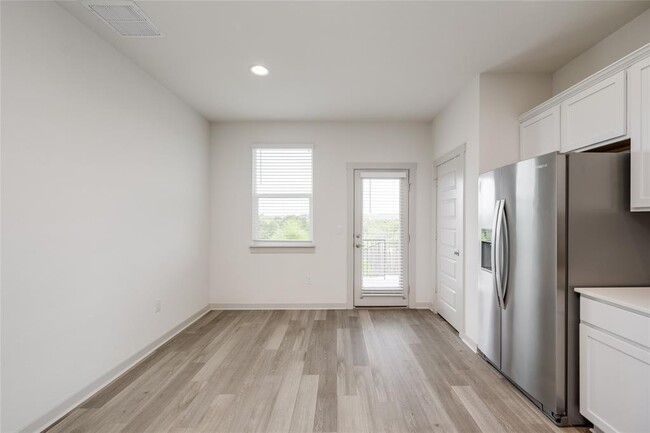 Building Photo - 8004 Linnie Ln