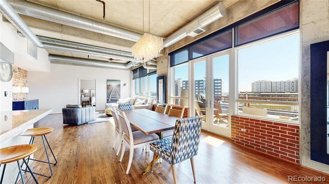 Building Photo - 2000 Little Raven St