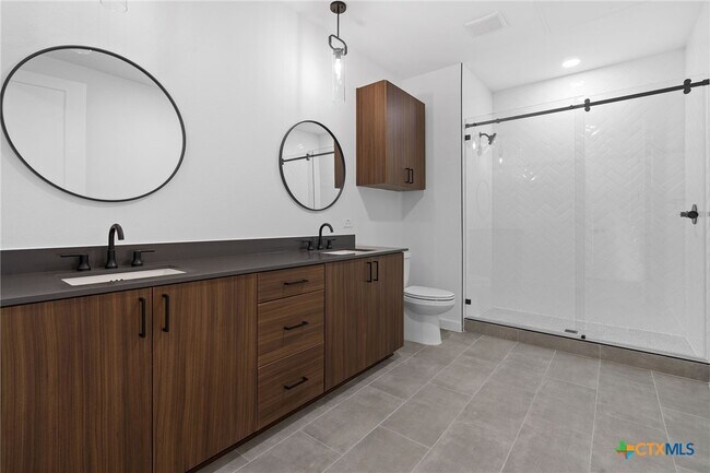 Building Photo - 2165 Gabriels Pl