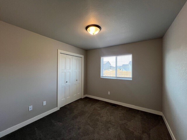 Building Photo - 671 Eagle Ct