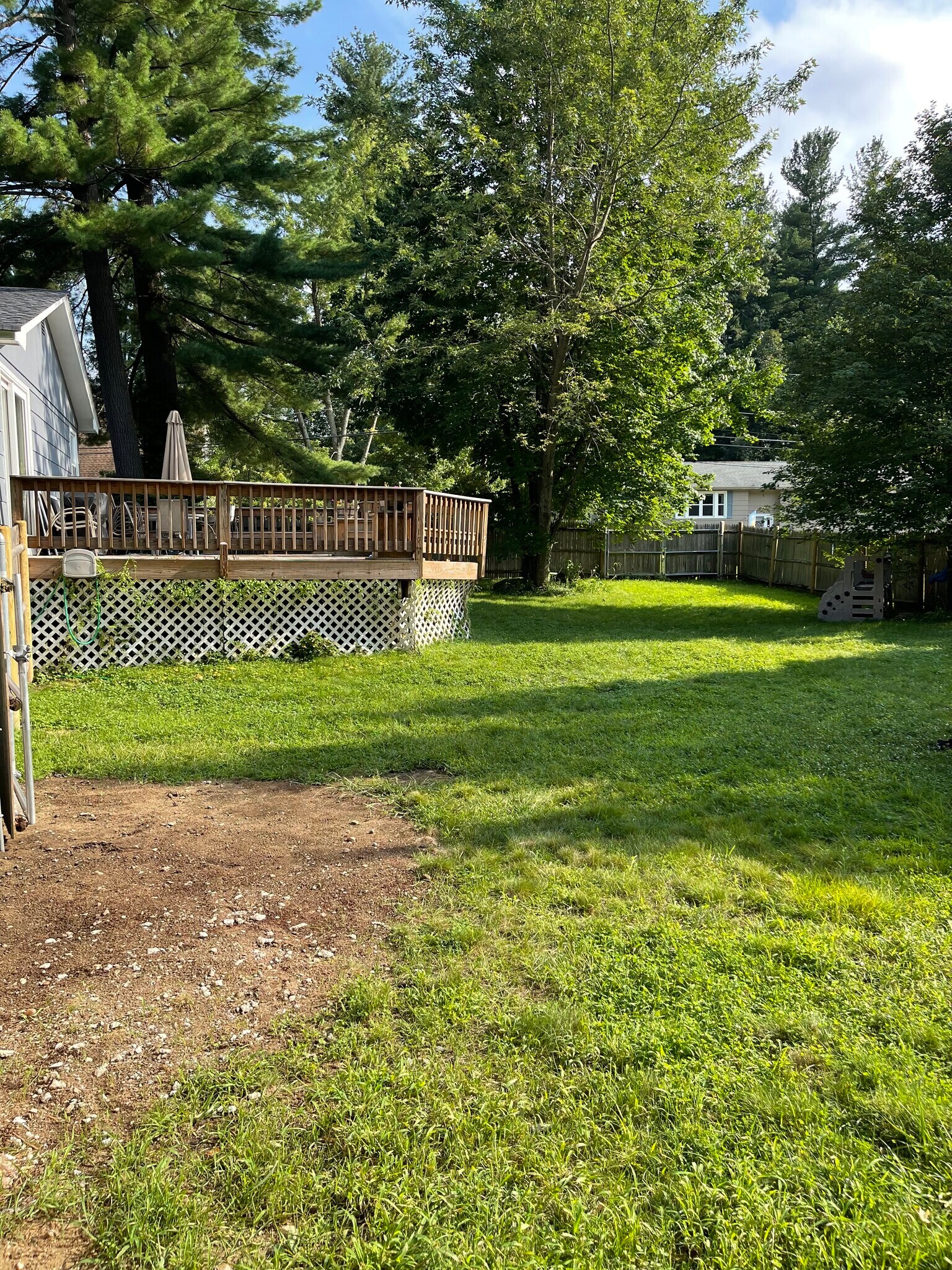 Building Photo - 14 Jo Ellen Dr