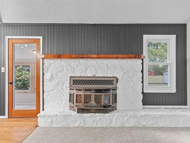 Building Photo - Your Dream Home Just Hit the Market – Don’t Miss Out!