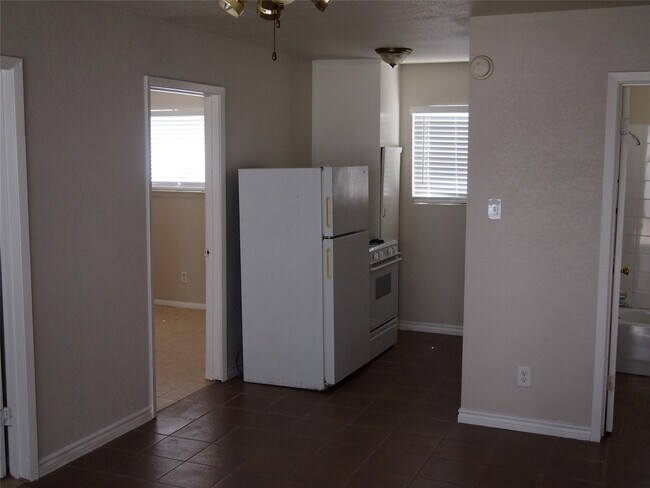 Building Photo - 2408 Southmore Blvd