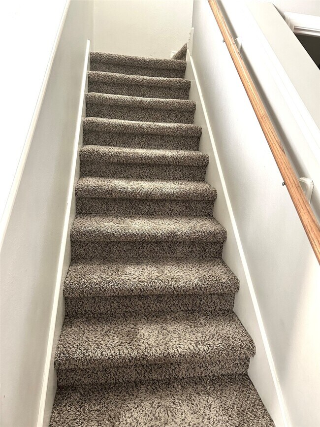 Building Photo - 19923 Malletia Dr