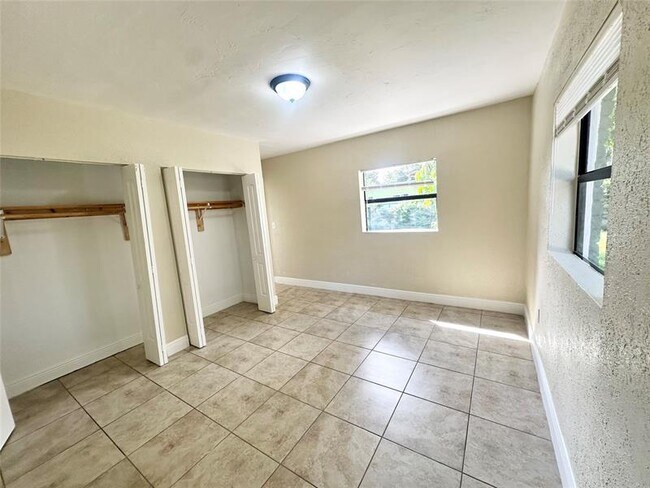 Building Photo - 260 NW 106th St