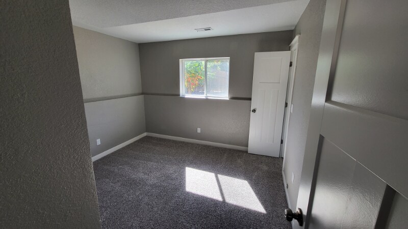 Building Photo - 3330 Foxridge Dr